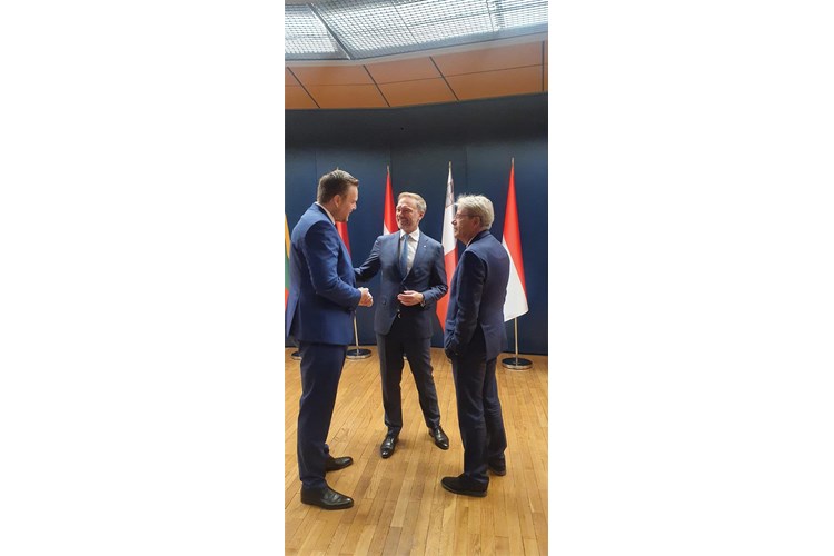 Slika Ministar Primorac s njemačkim ministrom financija Christian Lindnerom i povjerenikom EK Paolo Gentlioni